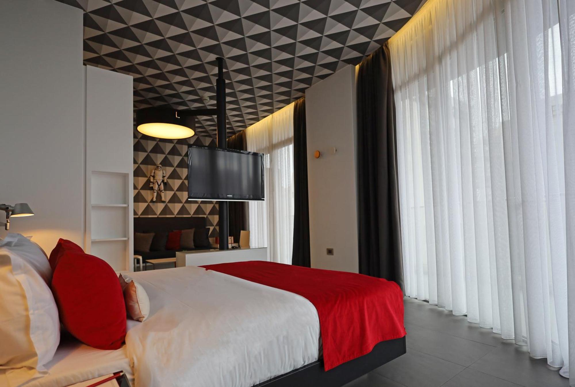 The Smallville Hotel Beirut Exterior photo